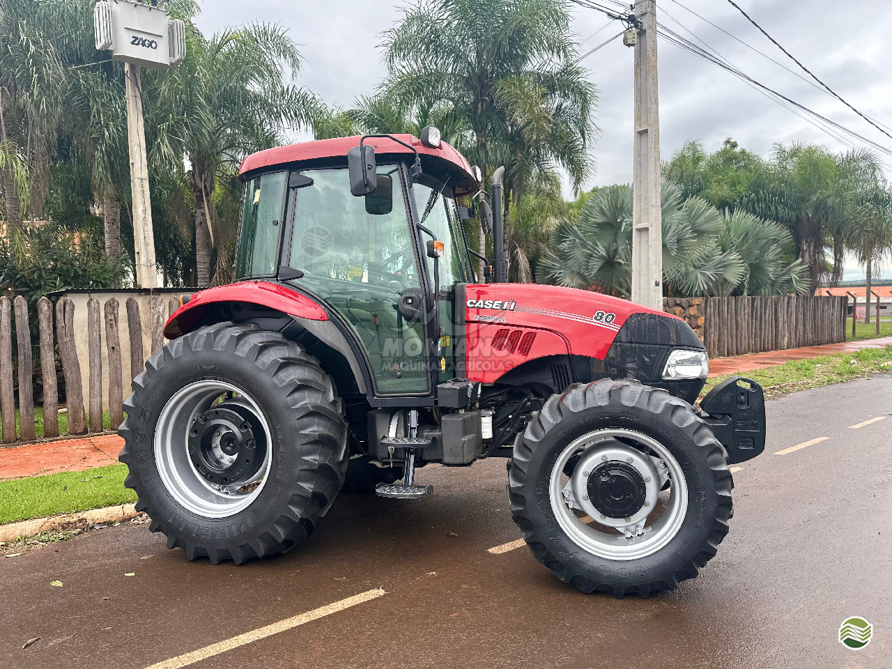 TRATOR CASE CASE Farmall 80 Tração 4x2 Montano Máquinas Agrícolas LAGOA VERMELHA RIO GRANDE DO SUL RS